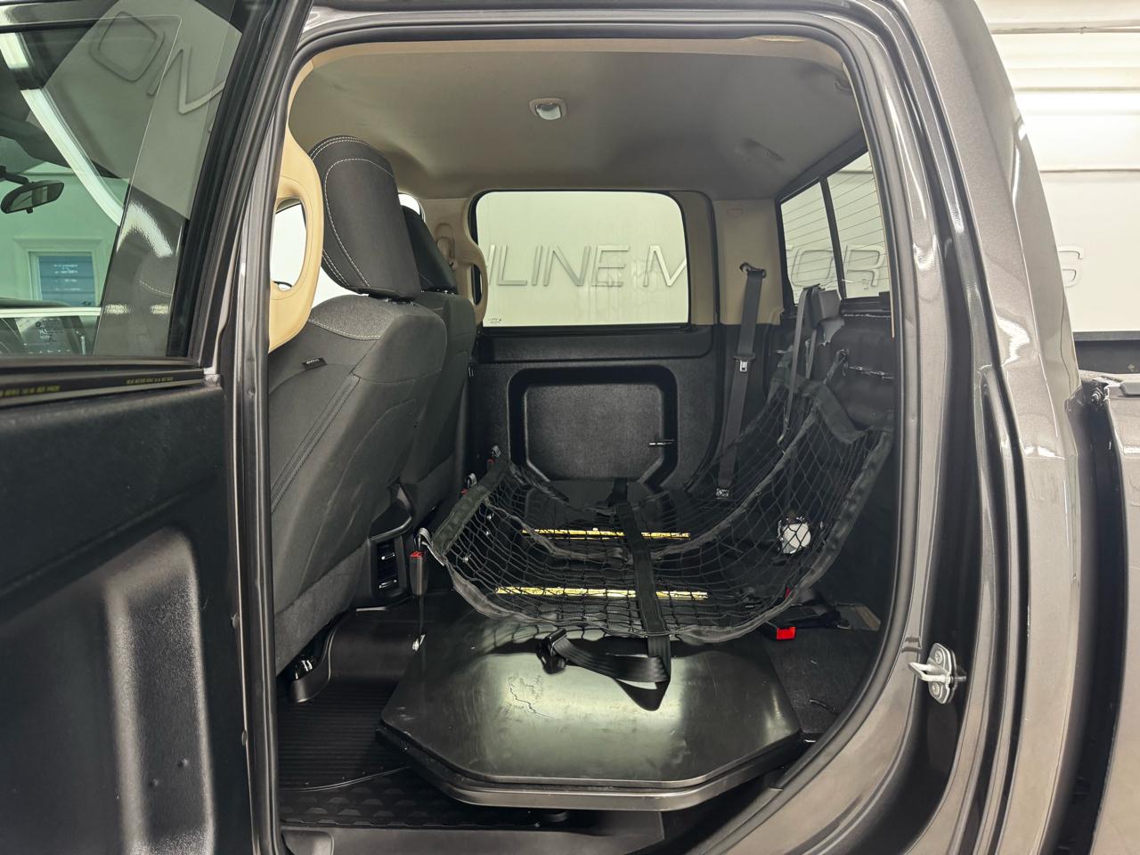 RAM 2500 Tradesman 4x4 Crew Cab 6'4" Box 2019