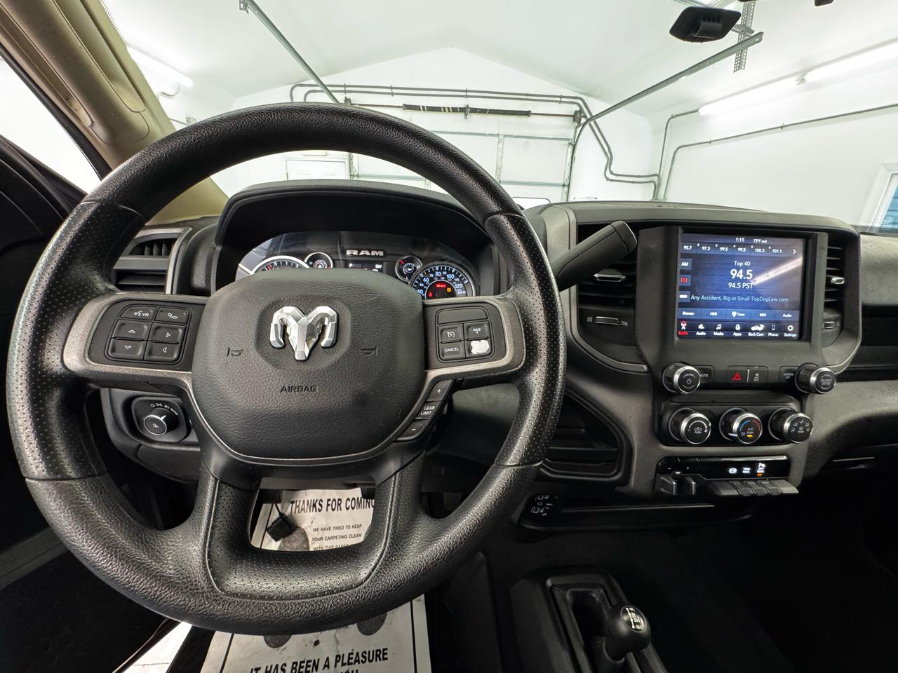 RAM 2500 Tradesman 4x4 Crew Cab 6'4" Box 2019