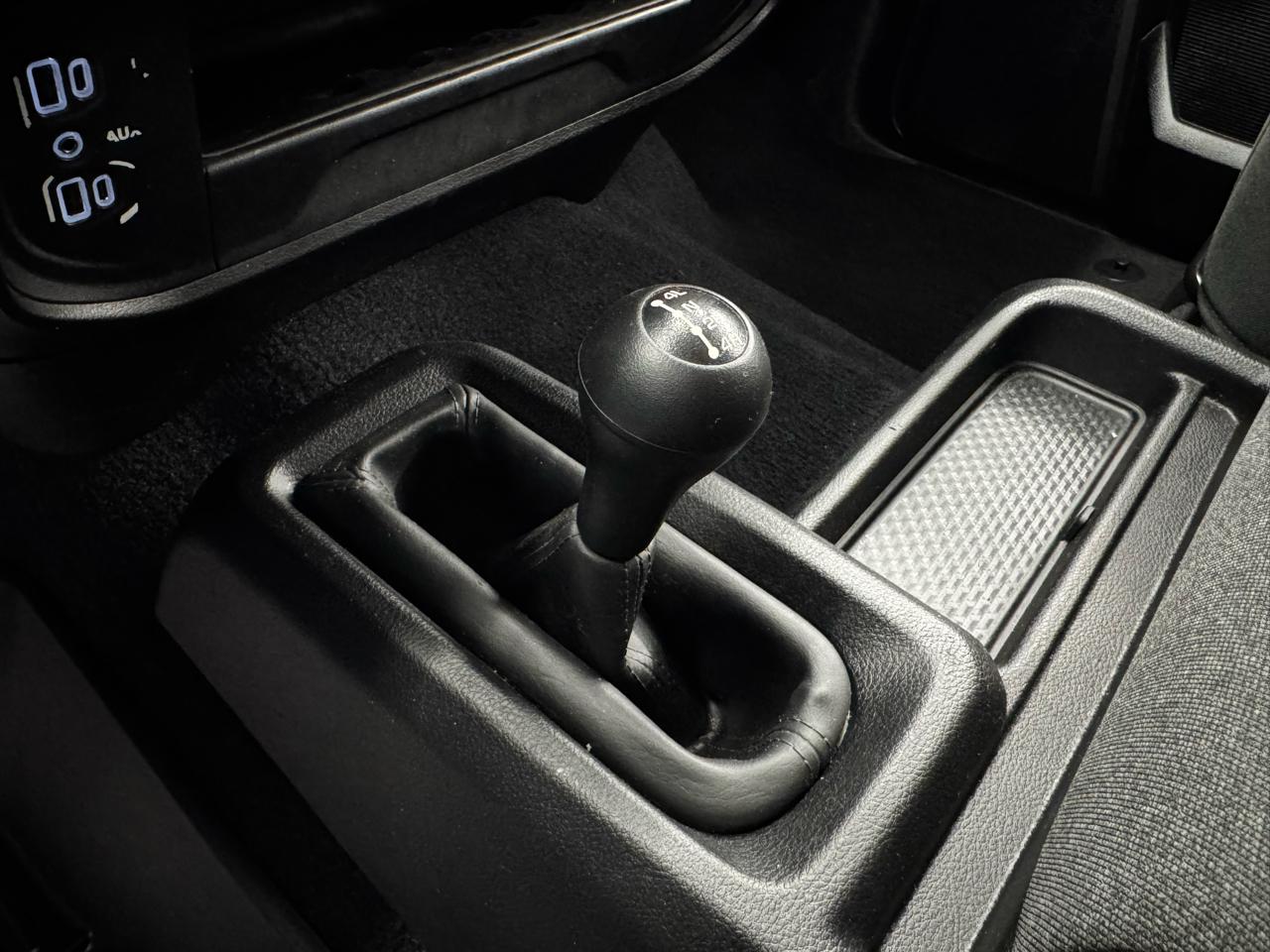 RAM 2500 Tradesman 4x4 Crew Cab 6'4" Box 2019