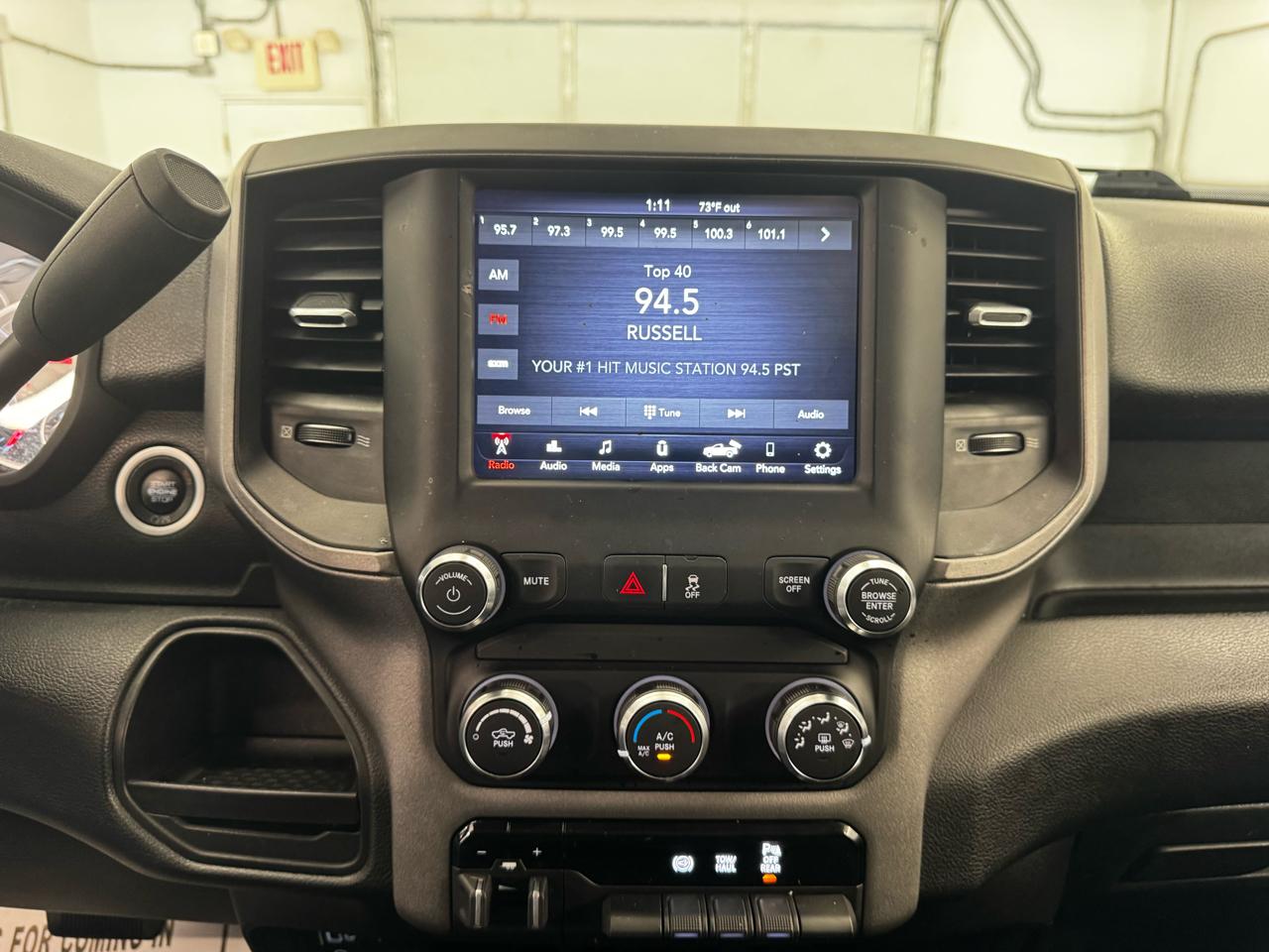 RAM 2500 Tradesman 4x4 Crew Cab 6'4" Box 2019