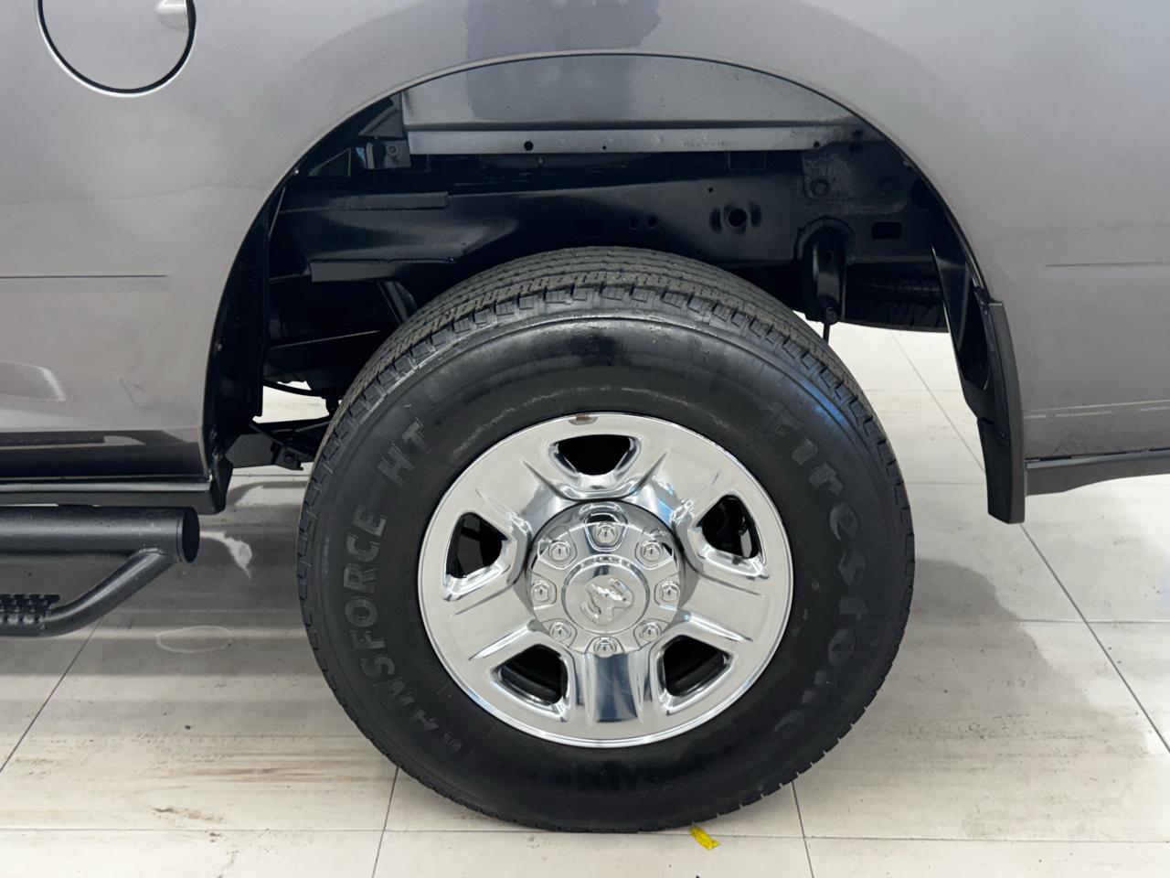 RAM 2500 Tradesman 4x4 Crew Cab 6'4" Box 2019