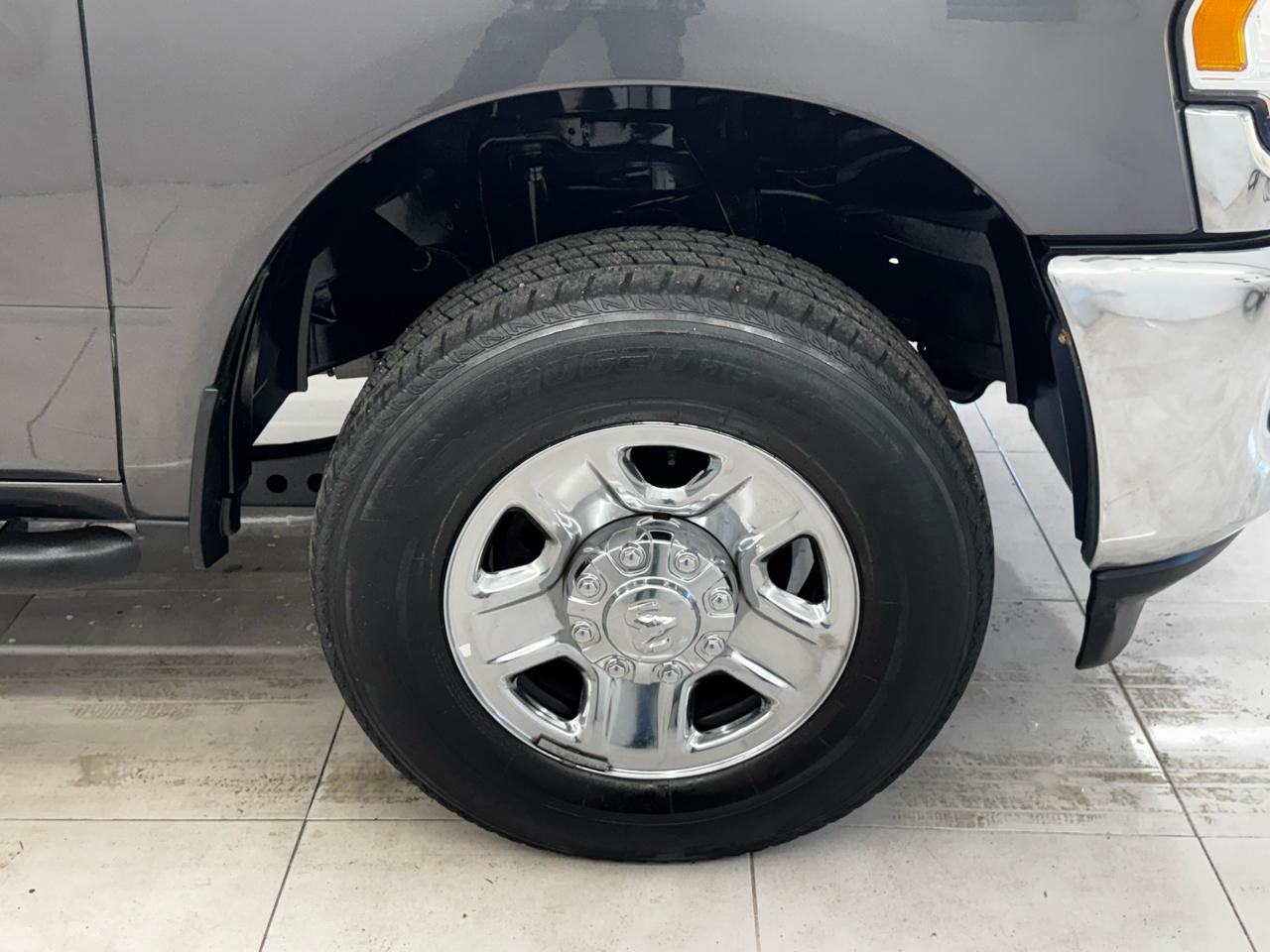 RAM 2500 Tradesman 4x4 Crew Cab 6'4" Box 2019