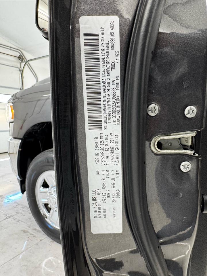 RAM 2500 Tradesman 4x4 Crew Cab 6'4" Box 2019