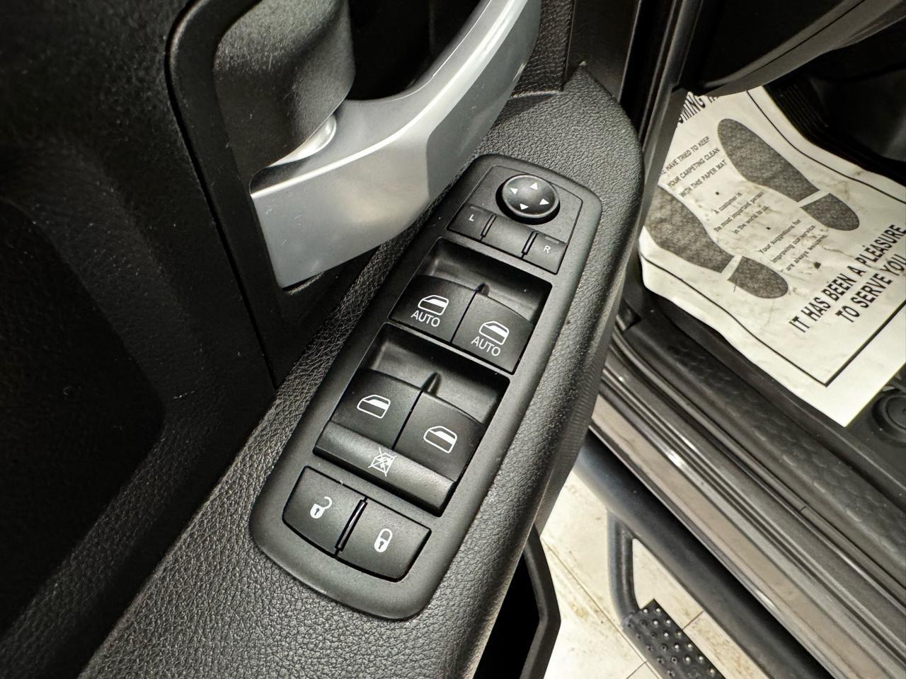 RAM 2500 Tradesman 4x4 Crew Cab 6'4" Box 2019