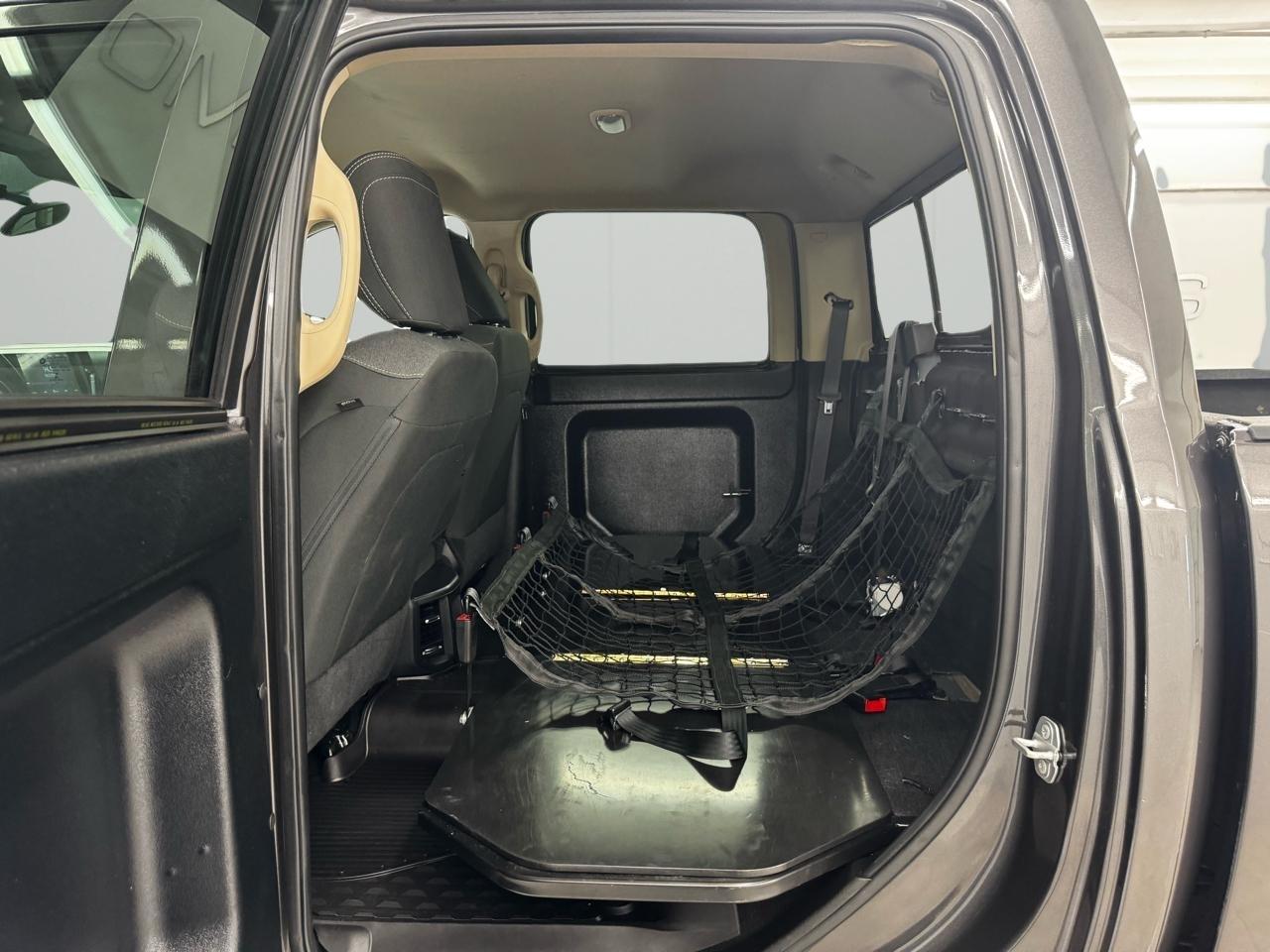 RAM 2500 Tradesman 4x4 Crew Cab 6'4" Box 2019