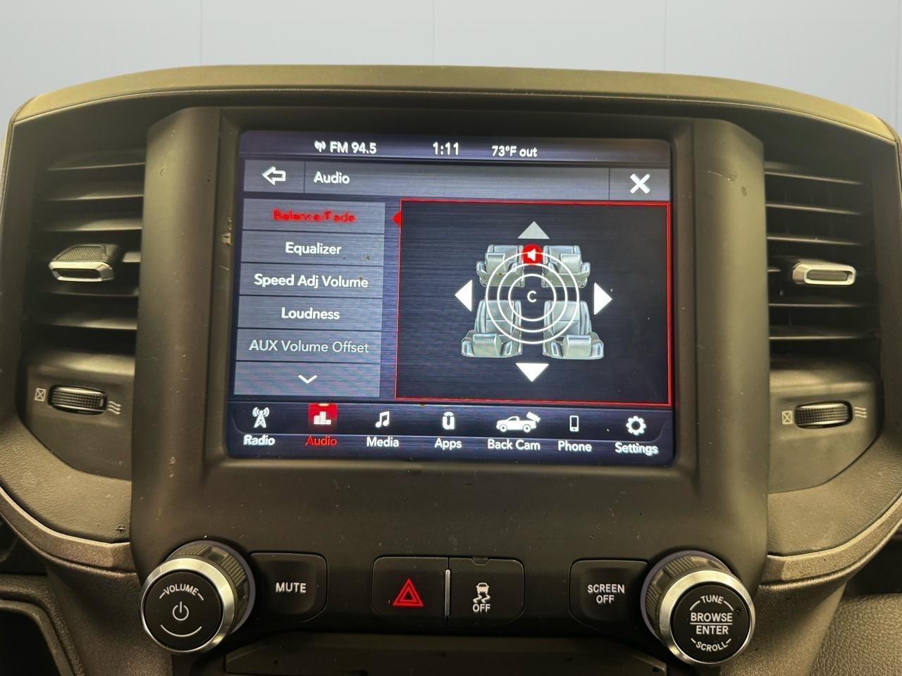 RAM 2500 Tradesman 4x4 Crew Cab 6'4" Box 2019