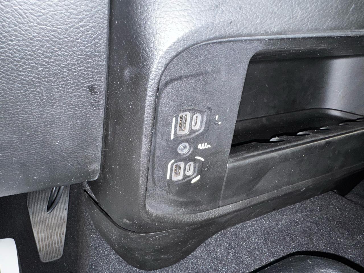 RAM 2500 Tradesman 4x4 Crew Cab 6'4" Box 2019