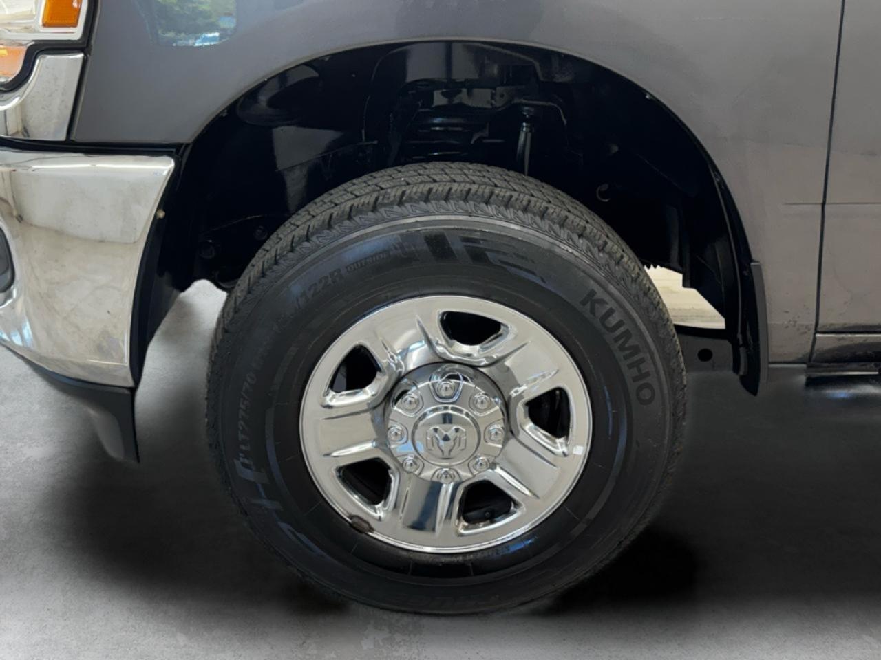 RAM 2500 Tradesman 4x4 Crew Cab 6'4" Box 2019