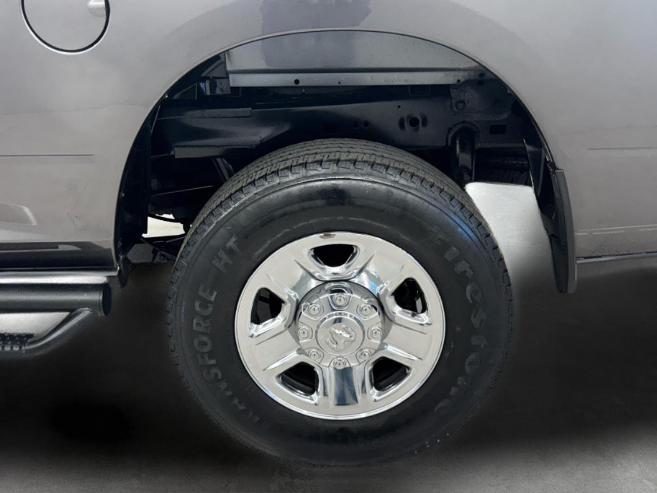 RAM 2500 Tradesman 4x4 Crew Cab 6'4" Box 2019