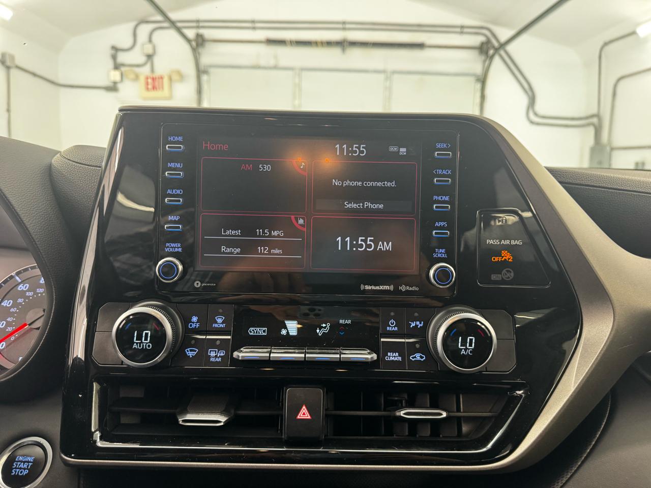 Toyota Highlander LE AWD (Natl) 2020