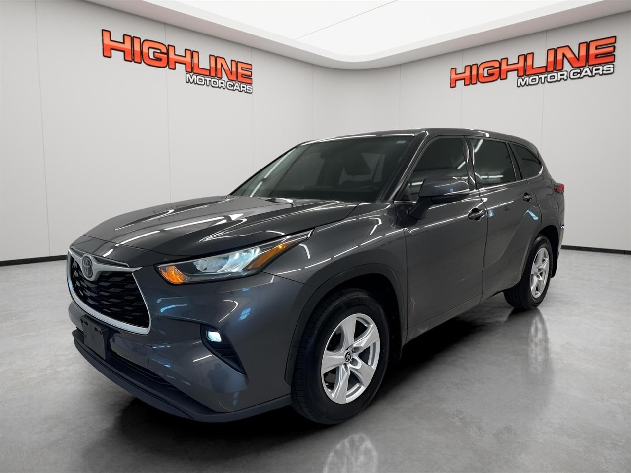 Toyota Highlander LE AWD (Natl) 2020