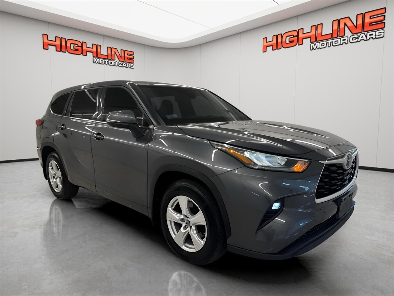 Toyota Highlander LE AWD (Natl) 2020