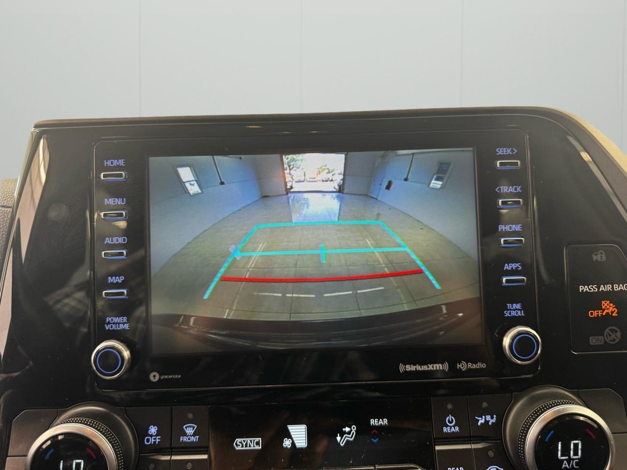 Toyota Highlander LE AWD (Natl) 2020