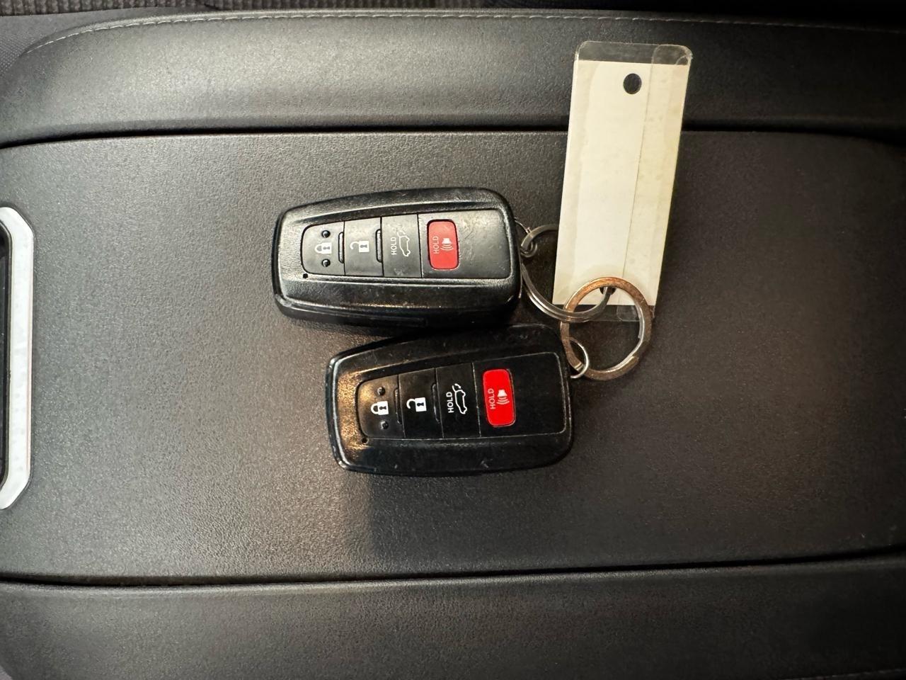 Toyota Highlander LE AWD (Natl) 2020