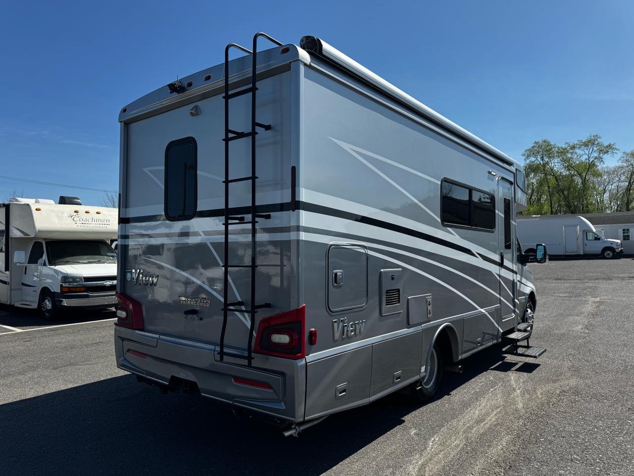 Winnebago View  2019
