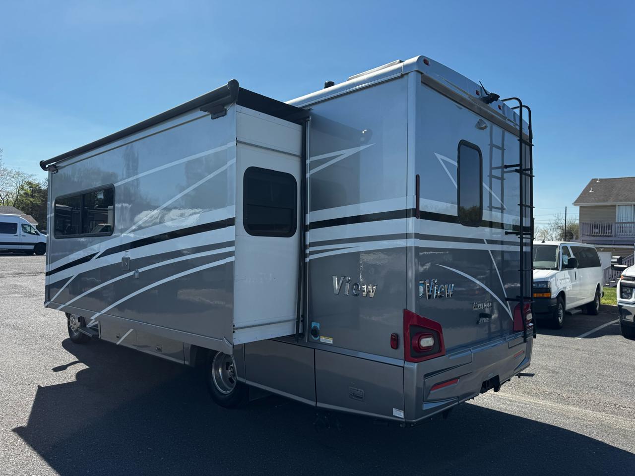 Winnebago View  2019
