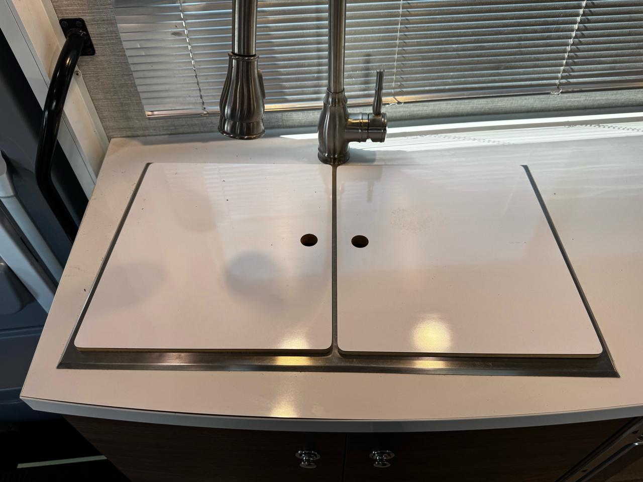 Winnebago View  2019