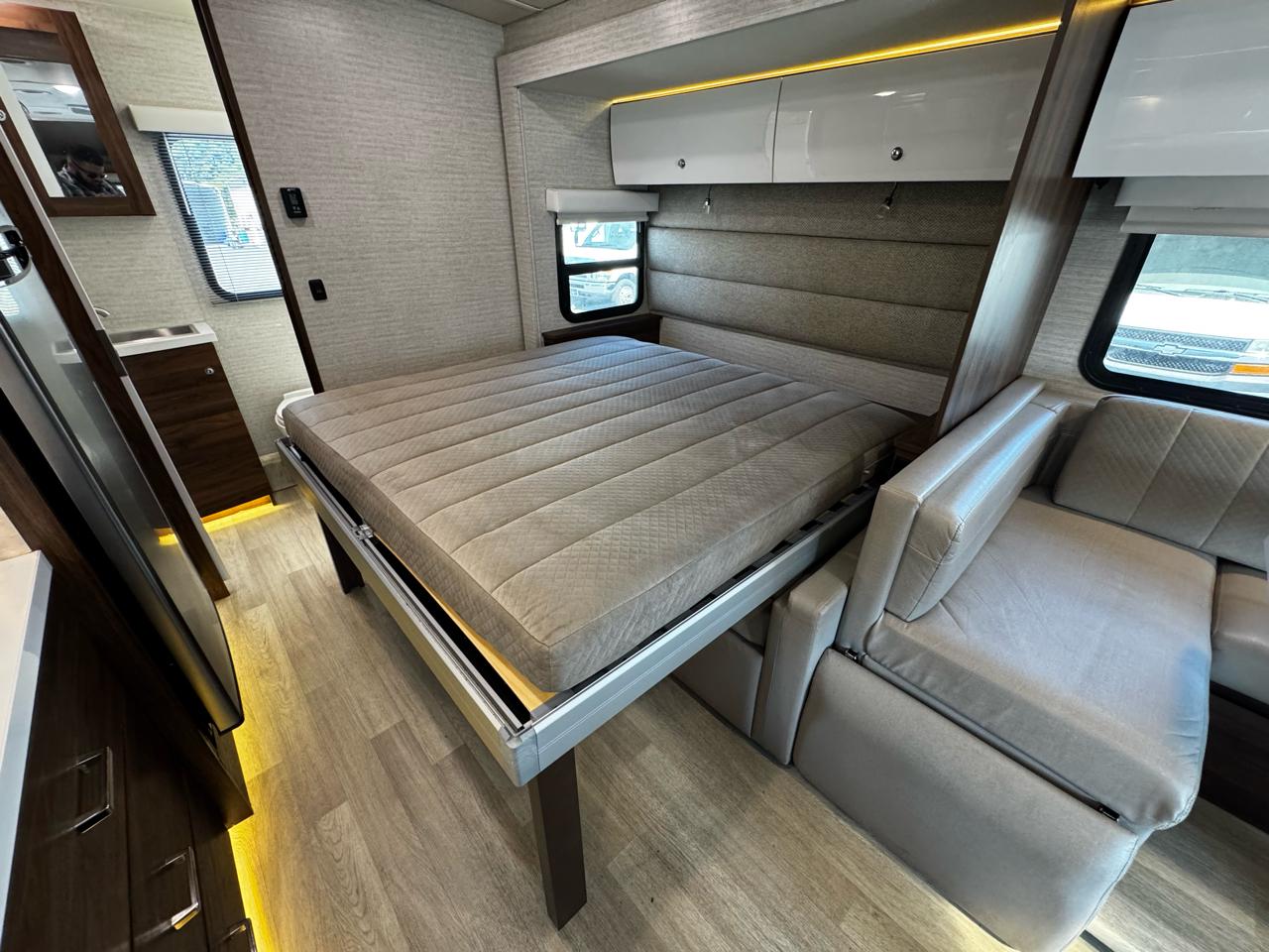 Winnebago View  2019