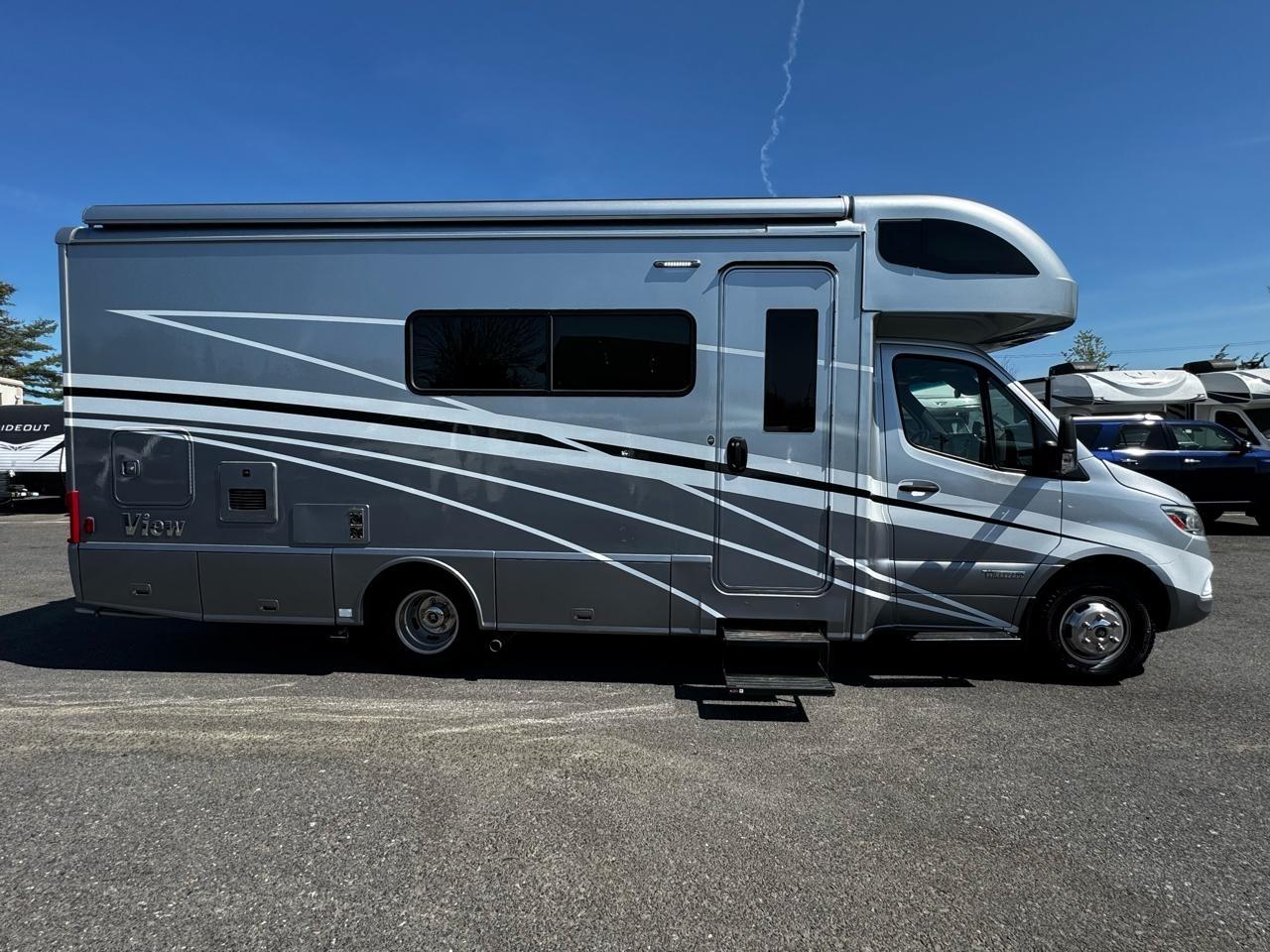 Winnebago View  2019