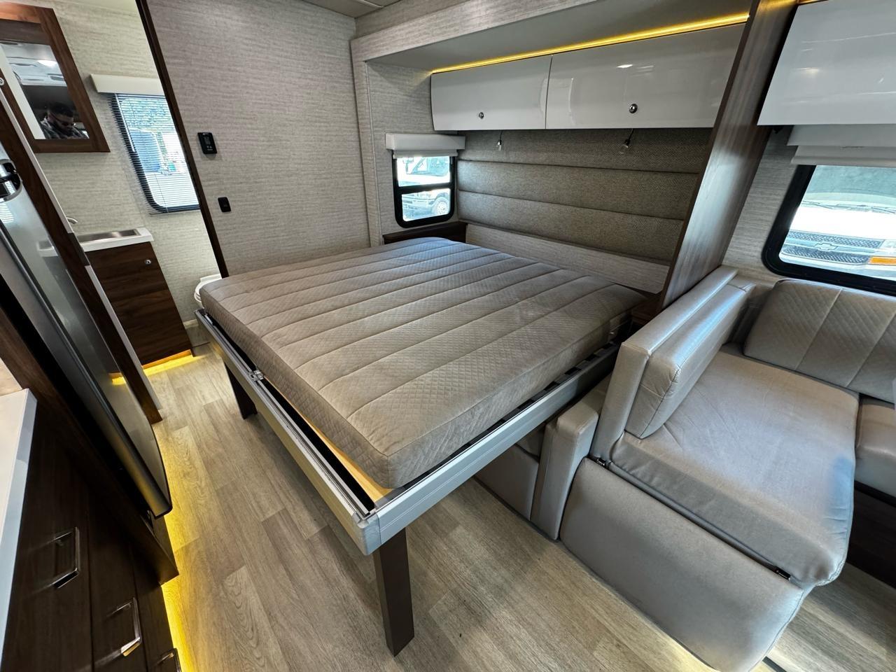 Winnebago View  2019