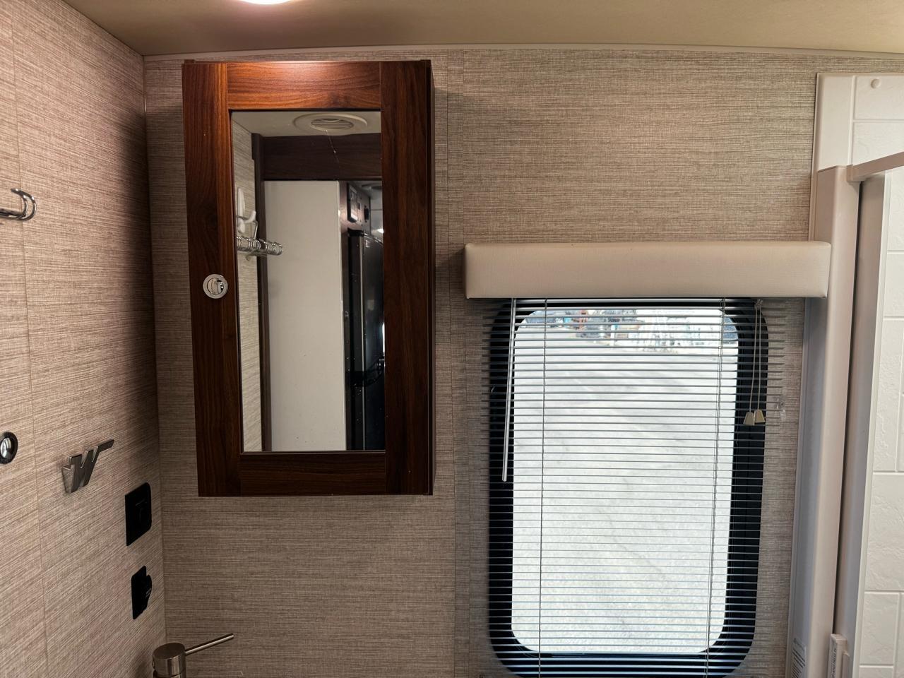 Winnebago View  2019