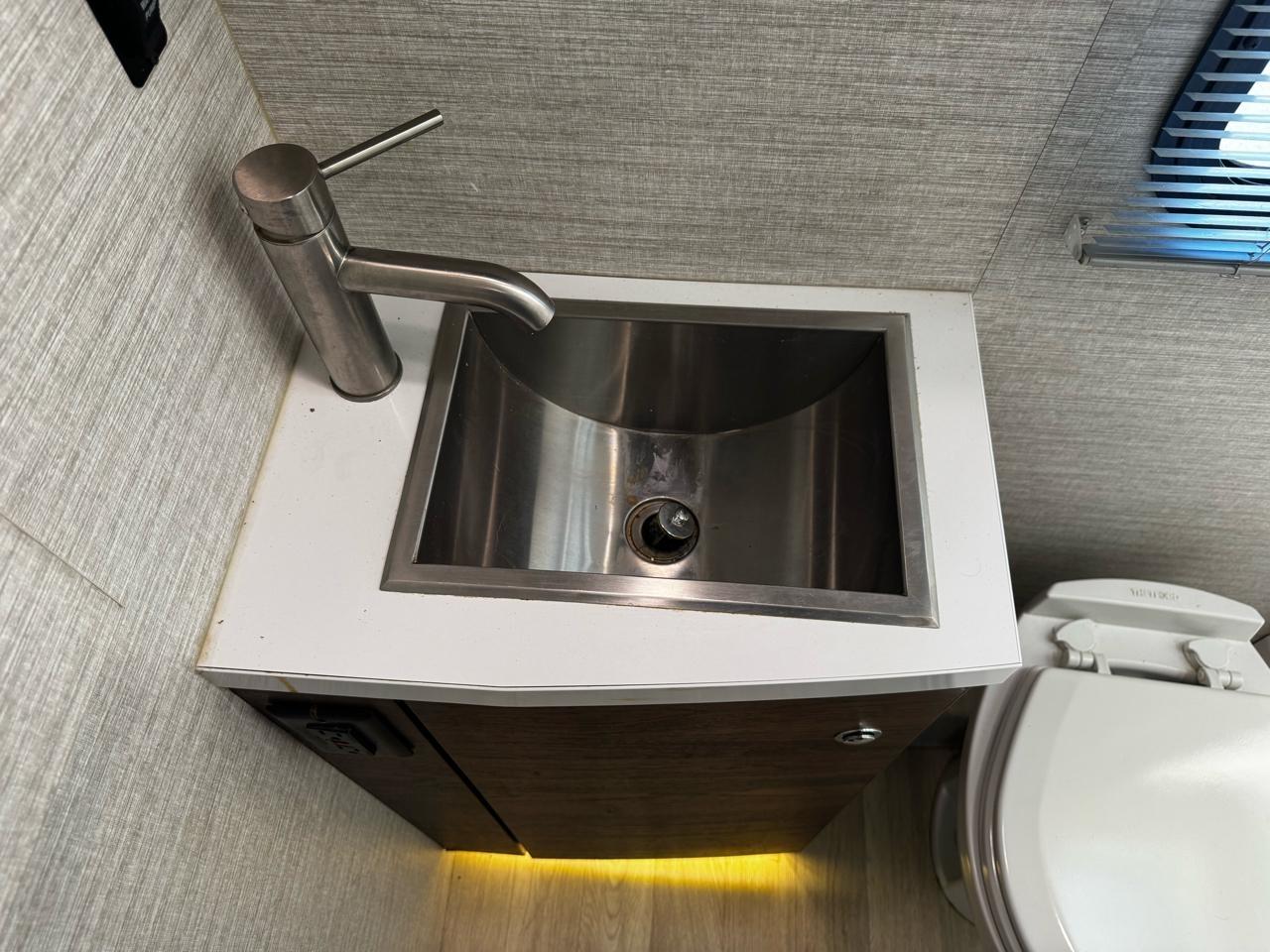 Winnebago View  2019