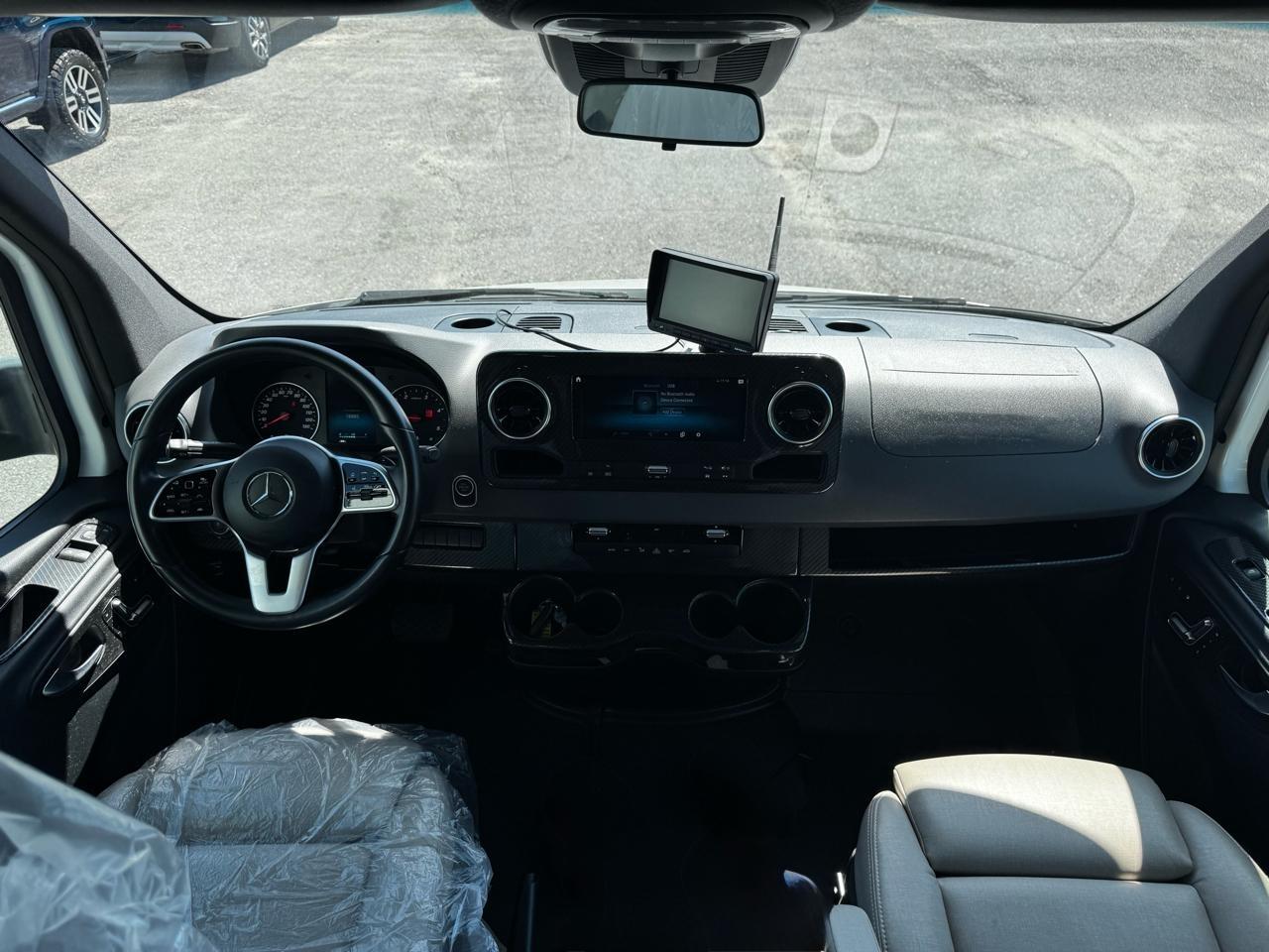 Winnebago View  2019