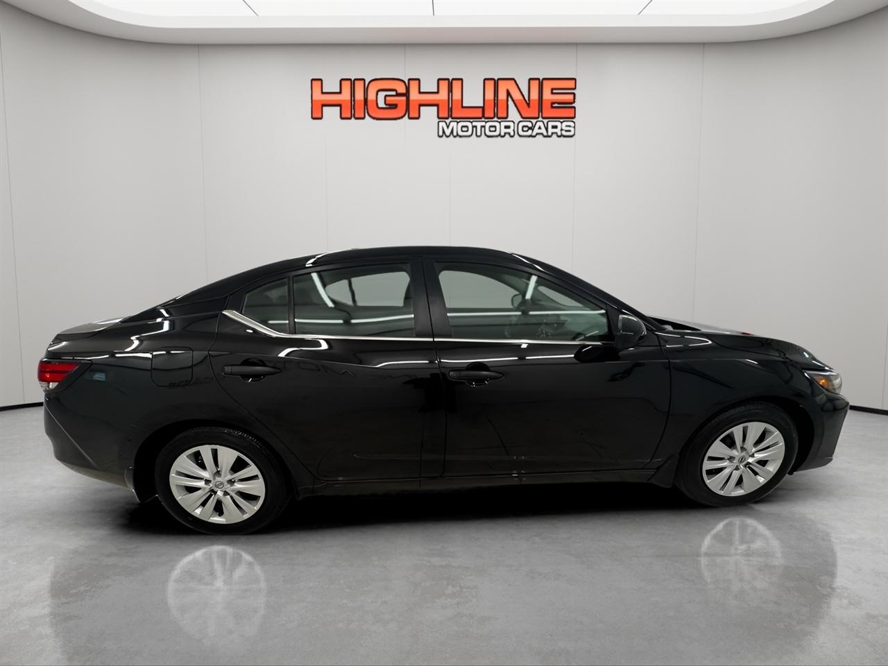 Nissan Sentra S CVT 2025