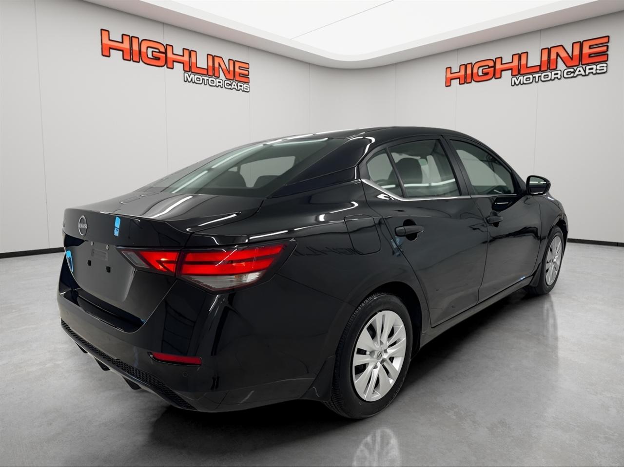 Nissan Sentra S CVT 2025