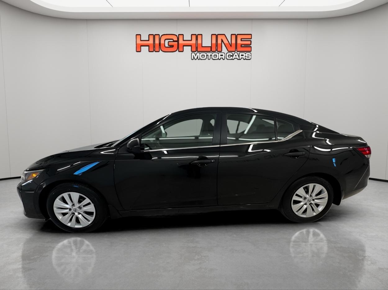 Nissan Sentra S CVT 2025