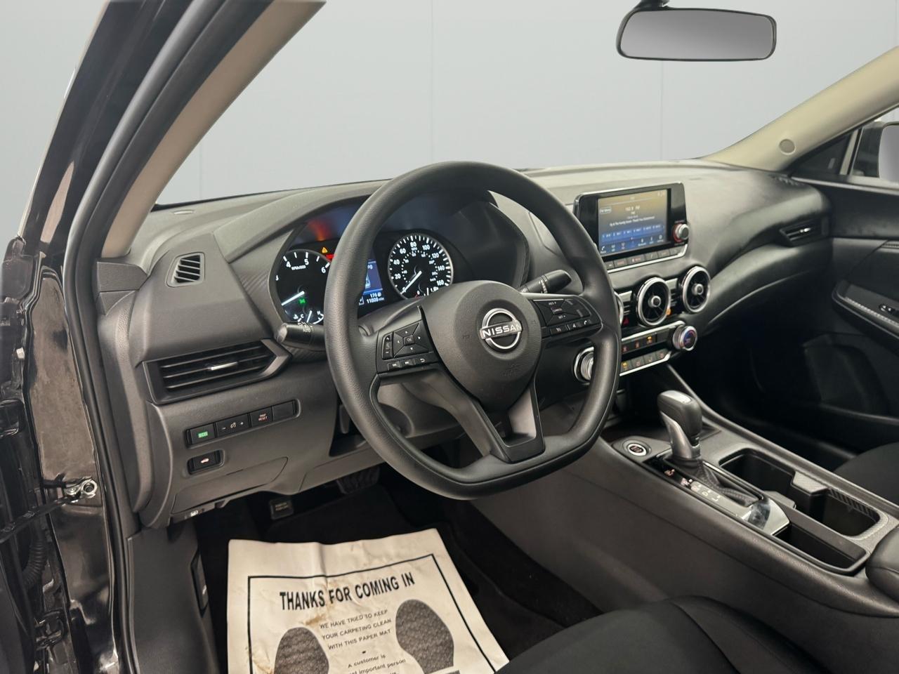 Nissan Sentra S CVT 2025