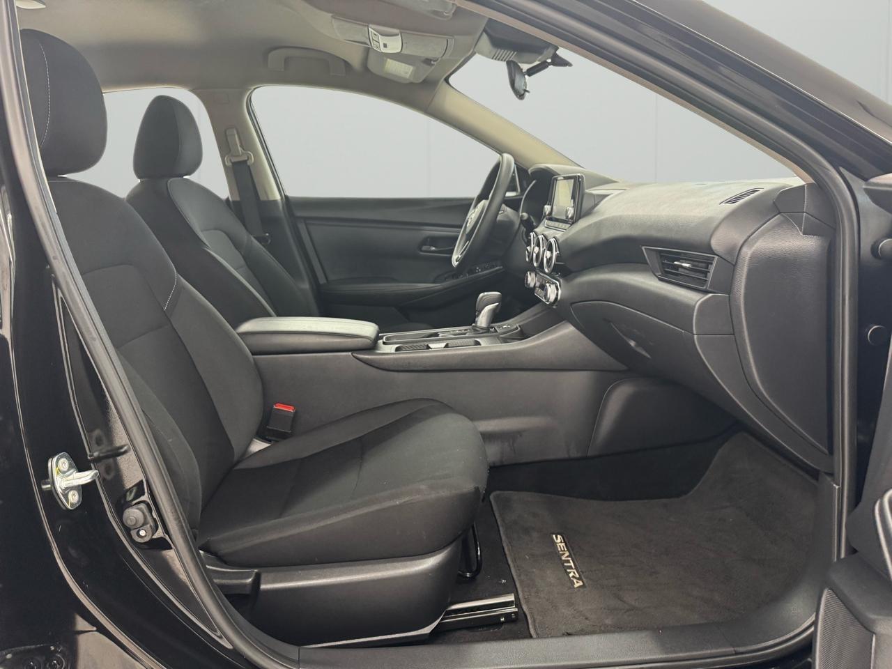 Nissan Sentra S CVT 2025