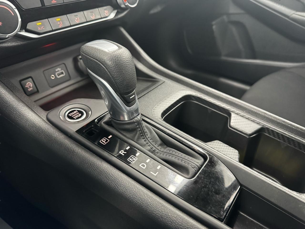 Nissan Sentra S CVT 2025