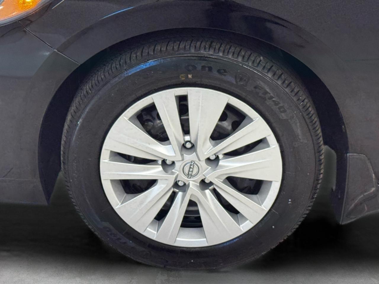 Nissan Sentra S CVT 2025