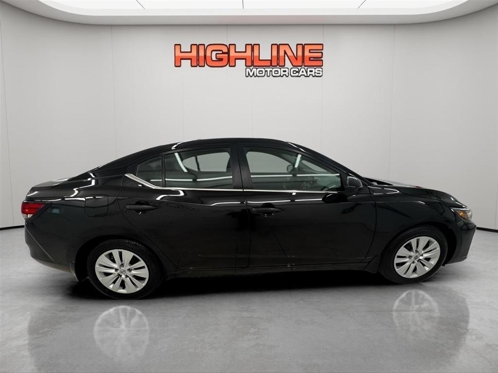 Nissan Sentra S CVT 2025