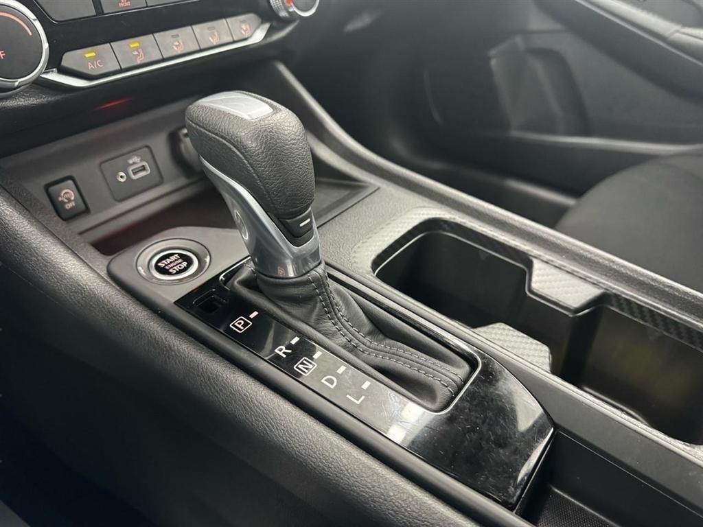 Nissan Sentra S CVT 2025