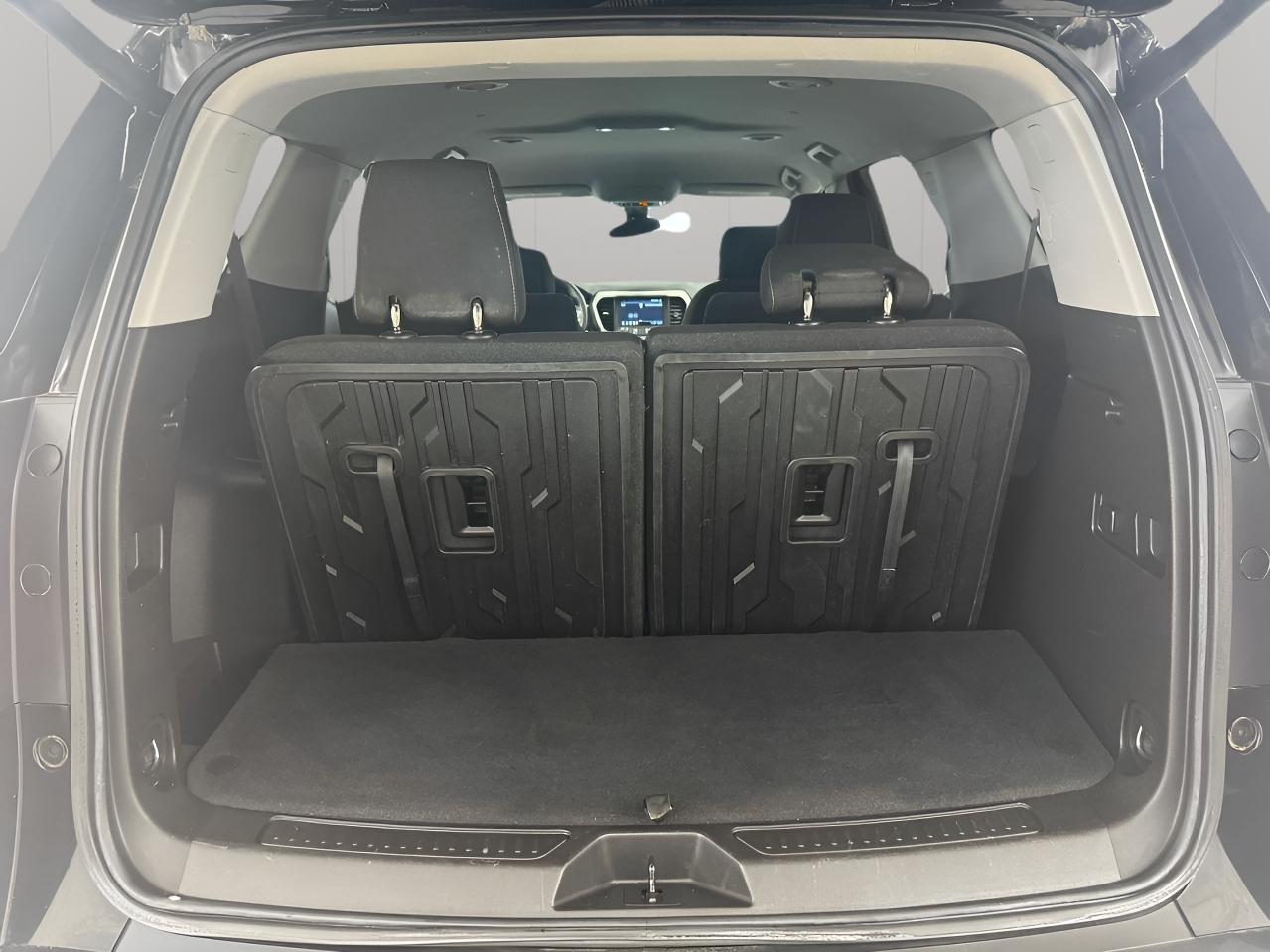 GMC Acadia FWD 4dr SLE 2022