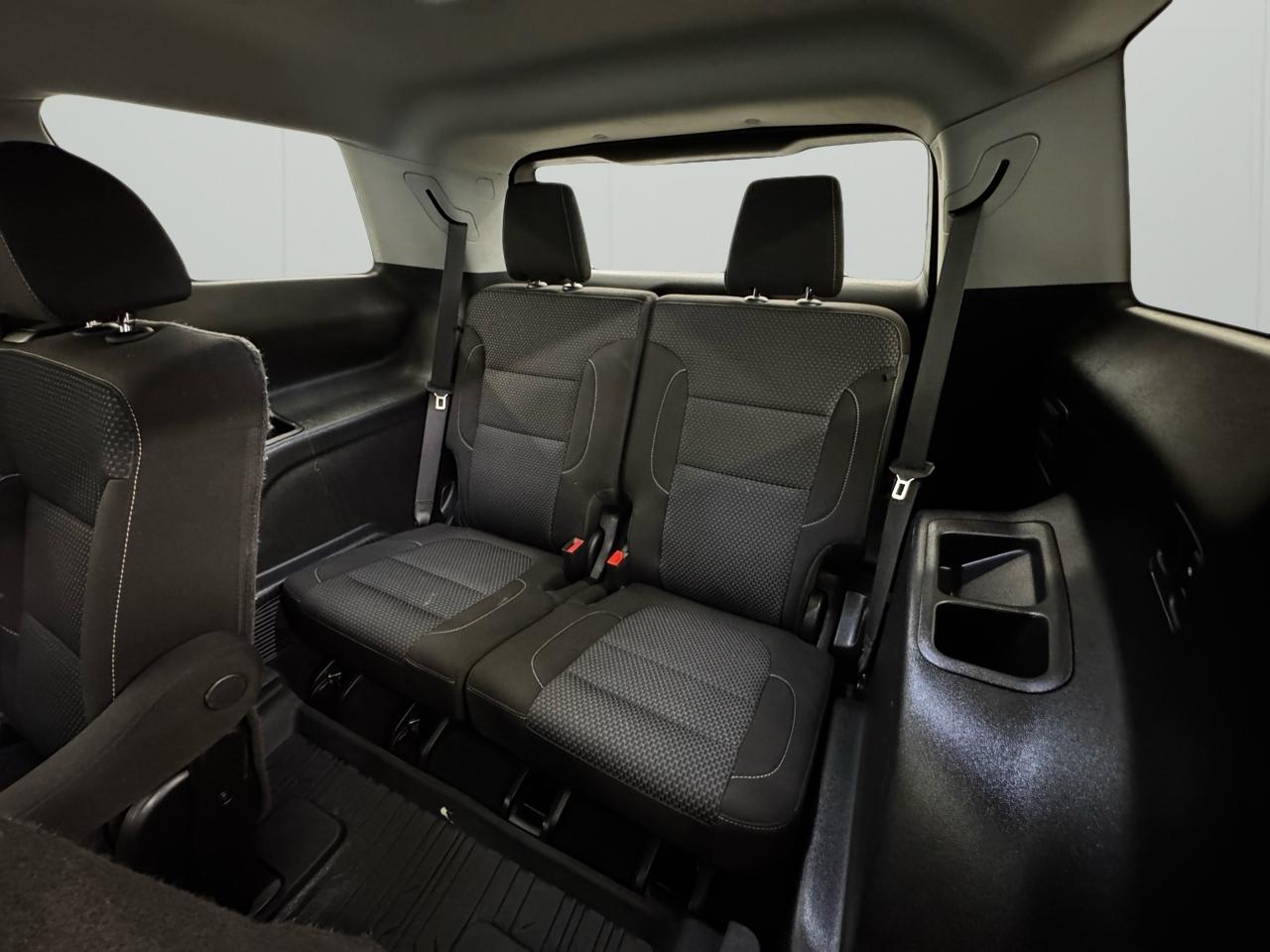 GMC Acadia FWD 4dr SLE 2022