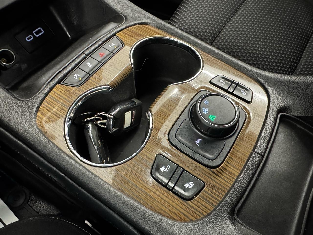 GMC Acadia FWD 4dr SLE 2022