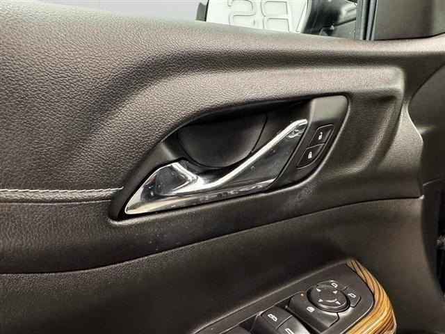 GMC Acadia FWD 4dr SLE 2022