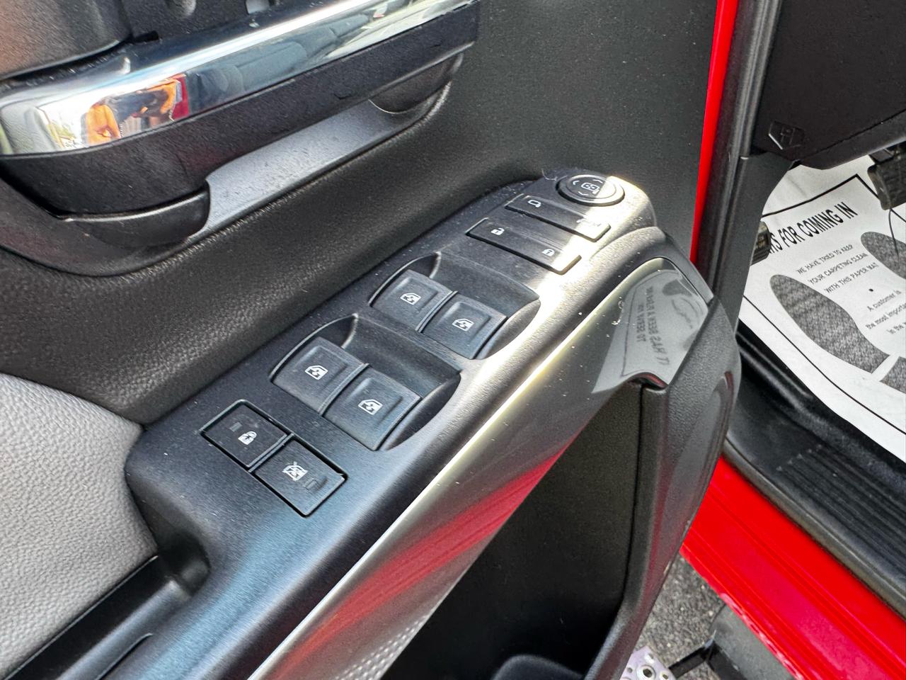 Chevrolet Silverado MD 4WD Crew Cab LT 2022