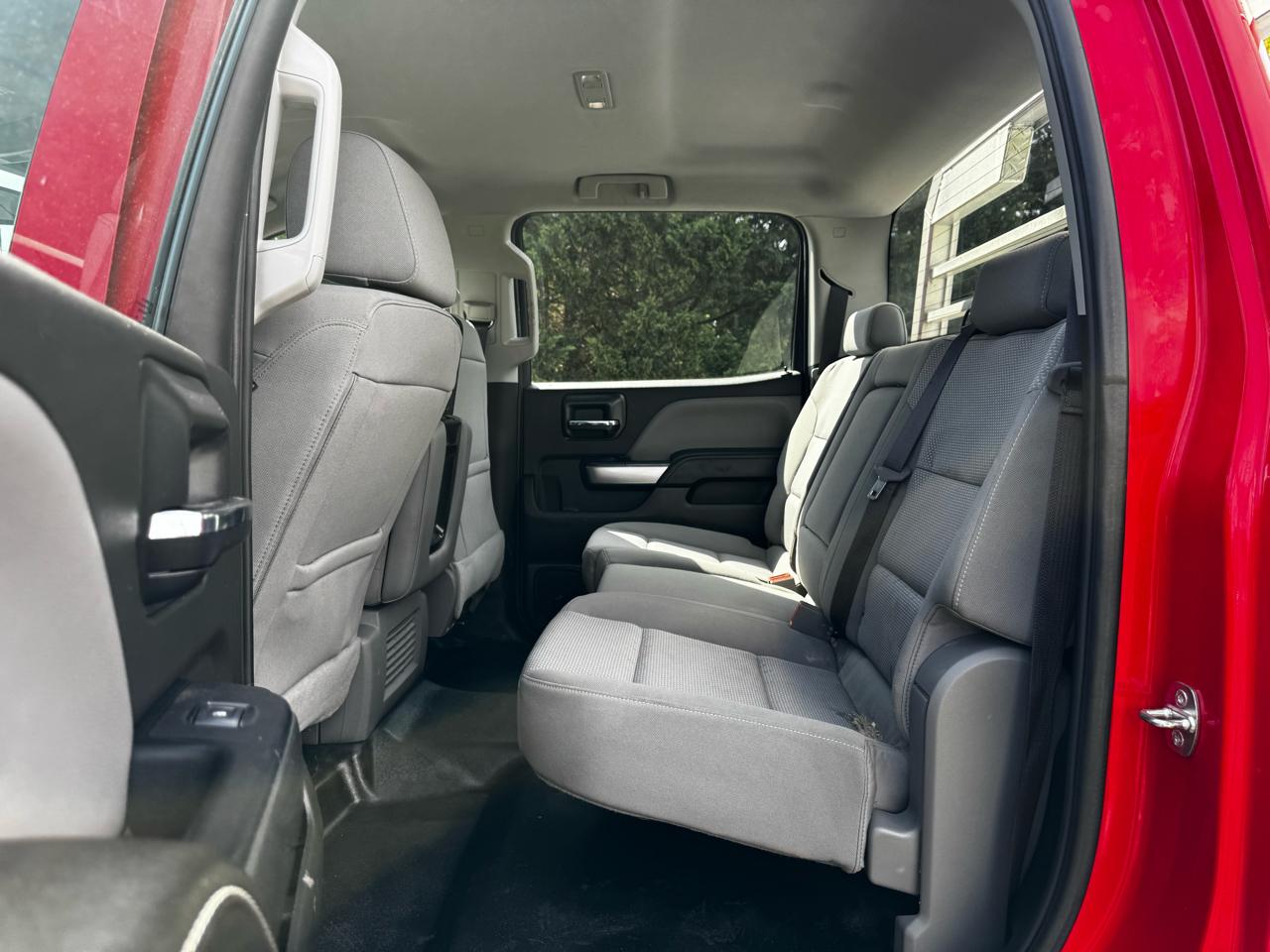 Chevrolet Silverado MD 4WD Crew Cab LT 2022