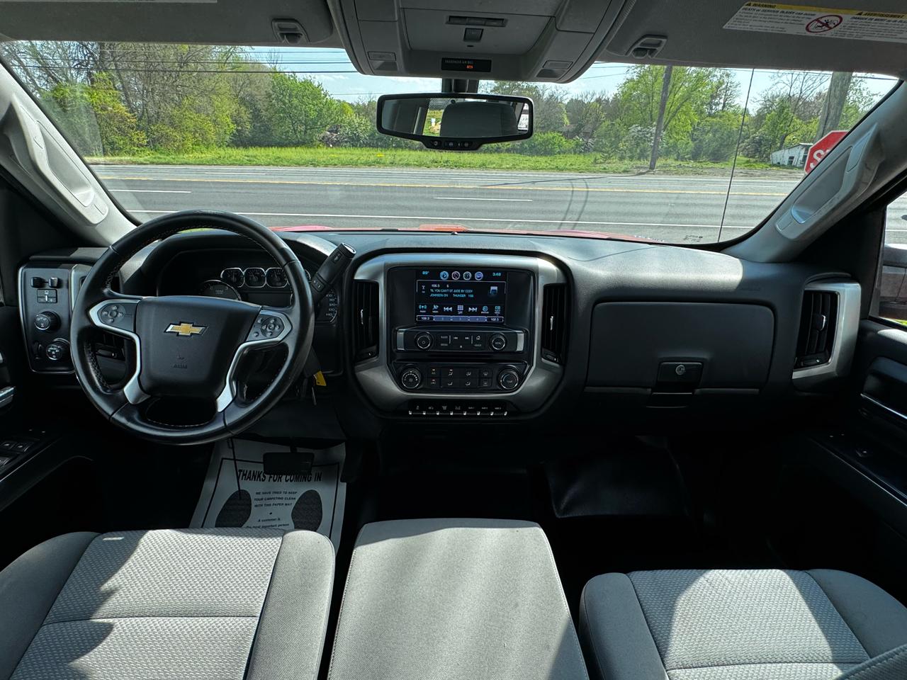 Chevrolet Silverado MD 4WD Crew Cab LT 2022