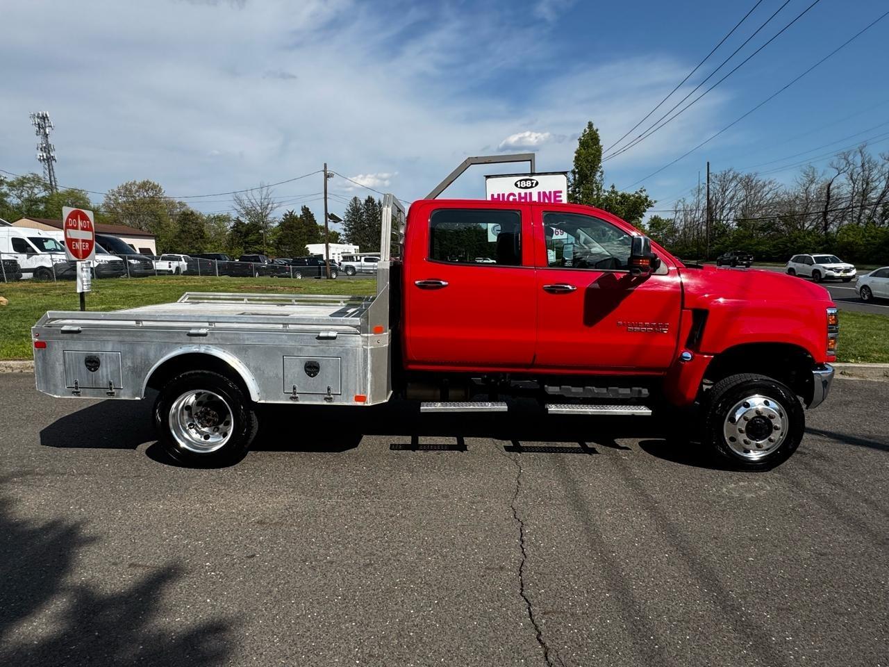 Chevrolet Silverado MD 4WD Crew Cab LT 2022
