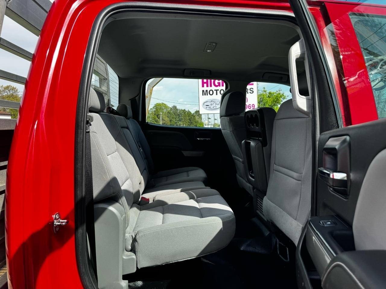 Chevrolet Silverado MD 4WD Crew Cab LT 2022