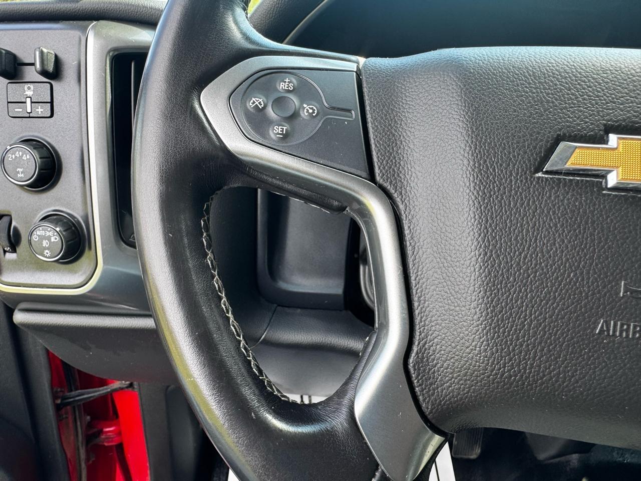 Chevrolet Silverado MD 4WD Crew Cab LT 2022