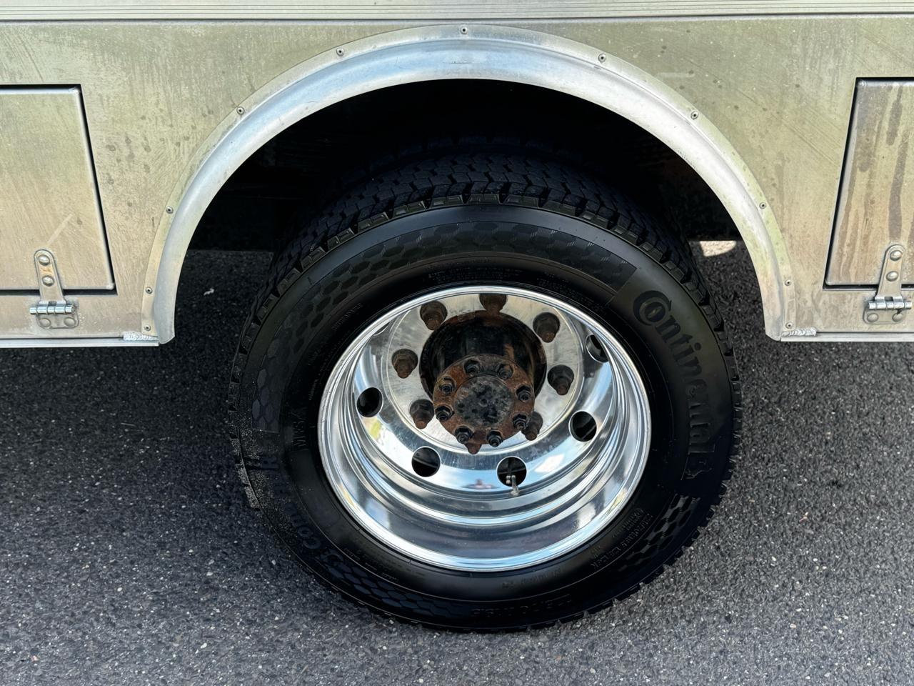 Chevrolet Silverado MD 4WD Crew Cab LT 2022