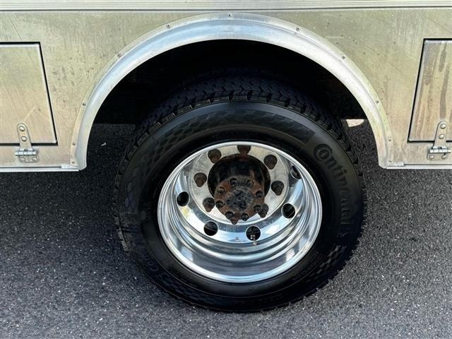 Chevrolet Silverado MD 4WD Crew Cab LT 2022