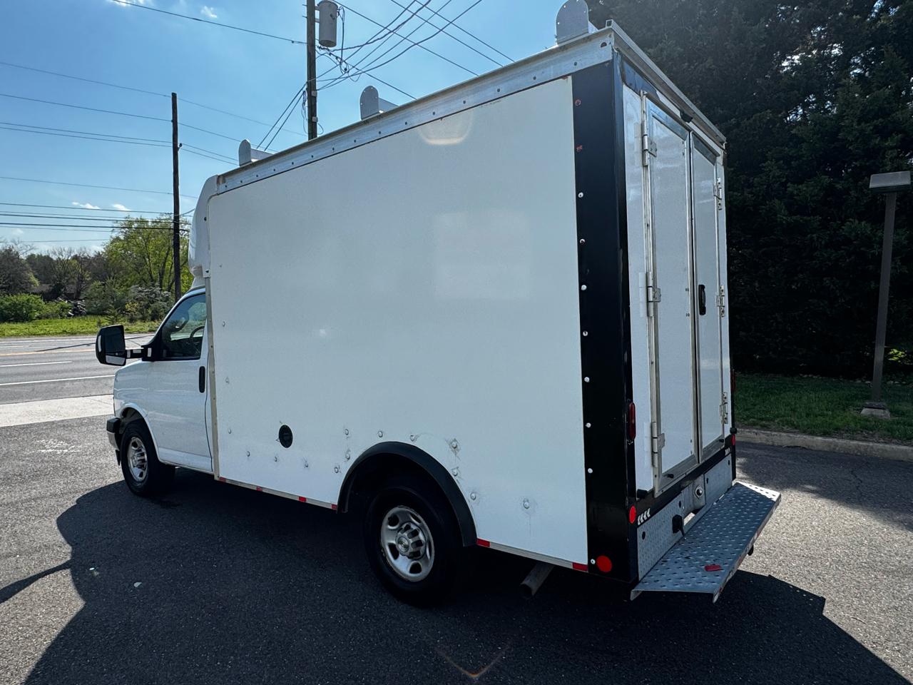 Chevrolet Express Commercial Cutaway 3500 Van 139" 2022