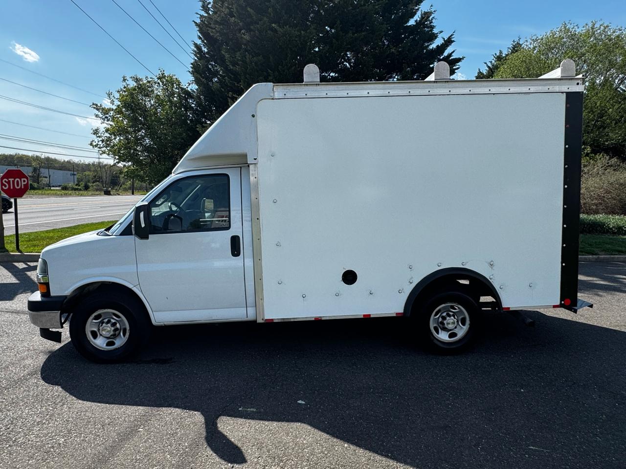 Chevrolet Express Commercial Cutaway 3500 Van 139" 2022